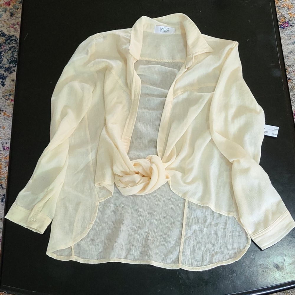 Light linen long sleeve blouse with tie front